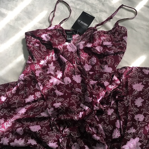 Forever 21 contemporary floral wrap dress - Picture 4 of 8